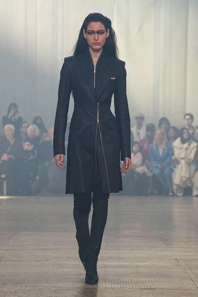 Look 44